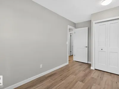 14215 23 ST NW photo 20