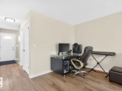 14215 23 ST NW photo 13