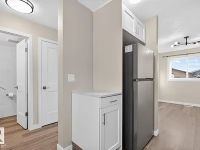 14215 23 ST NW photo 12