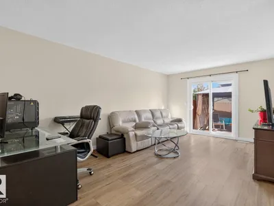 14215 23 ST NW photo 6