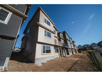 8523 183 AV NW photo 37