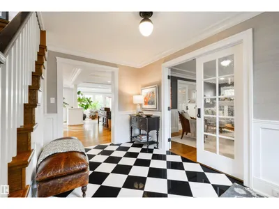 12719 39 AV NW photo 26
