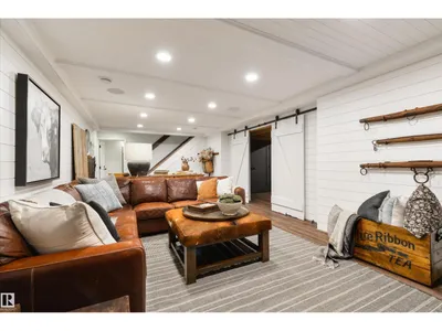 12719 39 AV NW photo 69