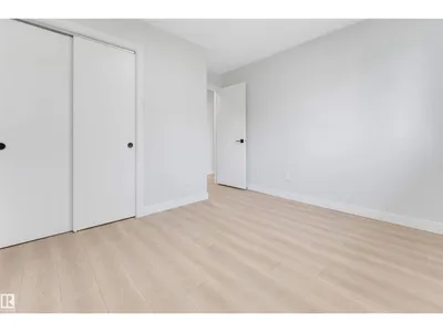 3432 60 ST NW photo 11