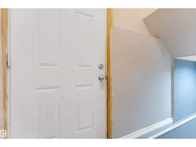 3432 60 ST NW photo 29
