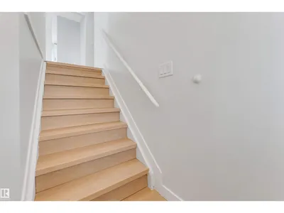 3432 60 ST NW photo 17