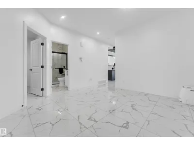 1428 11 AV NW photo 15