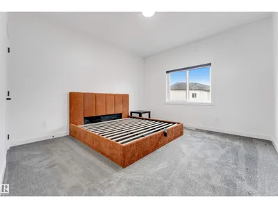 1428 11 AV NW photo 29