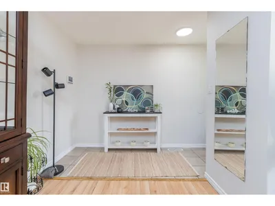 11236 40 AV NW photo 4