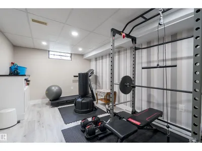 11236 40 AV NW photo 33