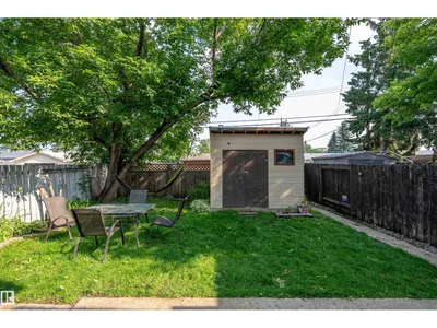 11236 40 AV NW photo 41