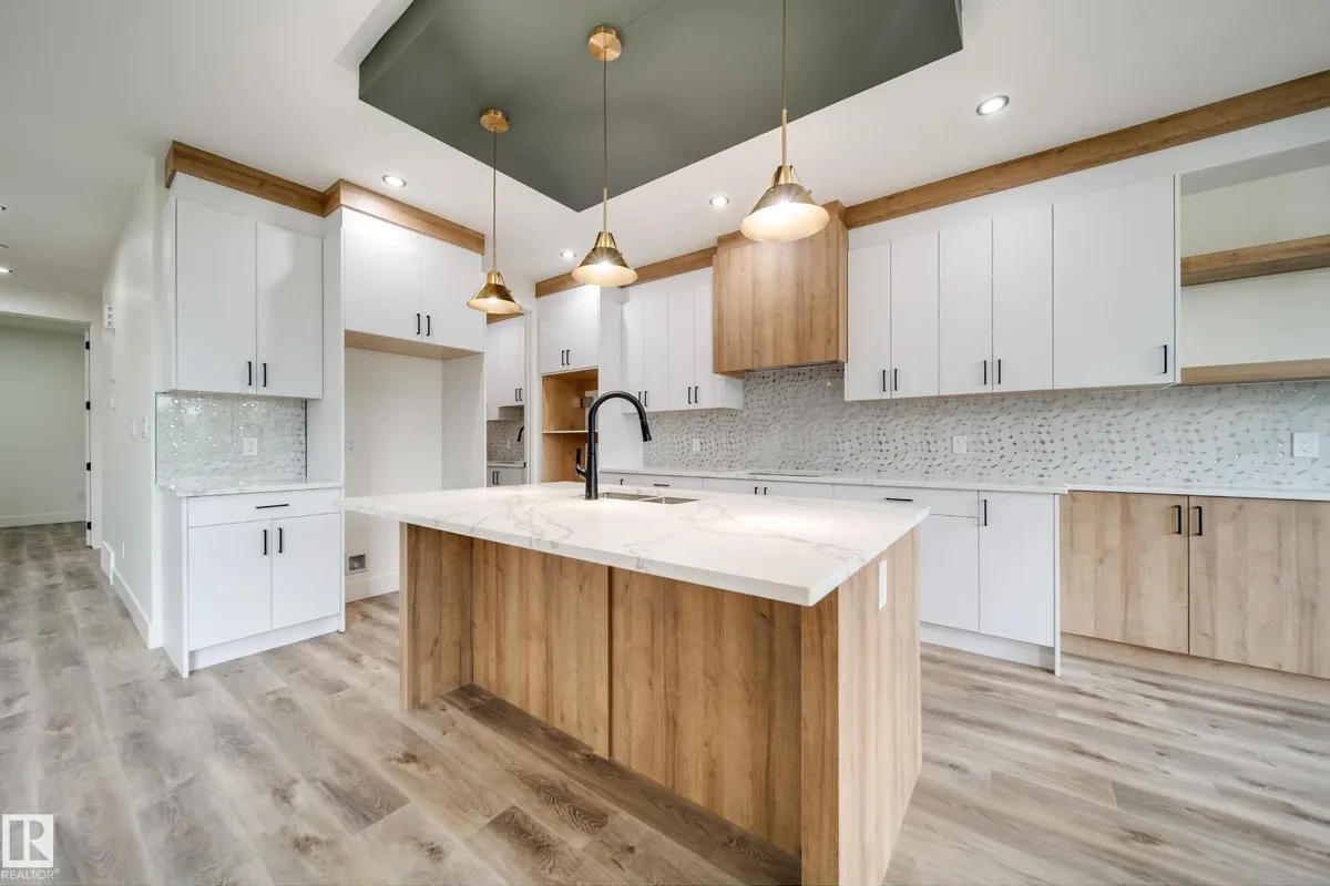 8740 183 AV NW exterior