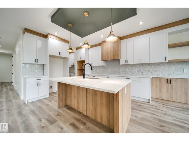 8740 183 AV NW, Edmonton