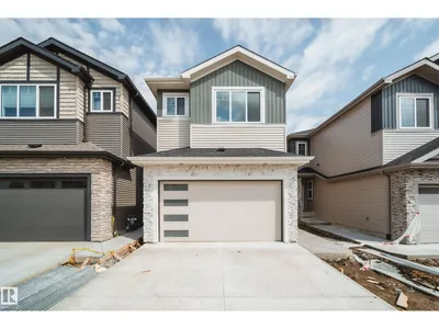 8740 183 AV NW photo 37