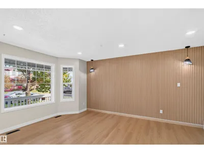 4409 150 AV NW photo 12