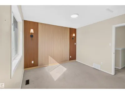 4409 150 AV NW photo 16