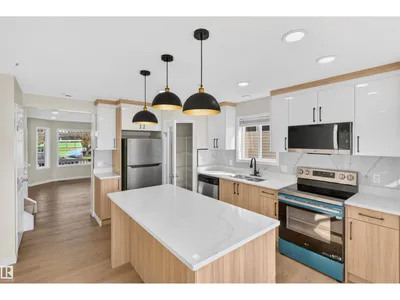 4409 150 AV NW photo 7