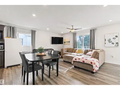 10550, 10552 62 AV NW photo 6