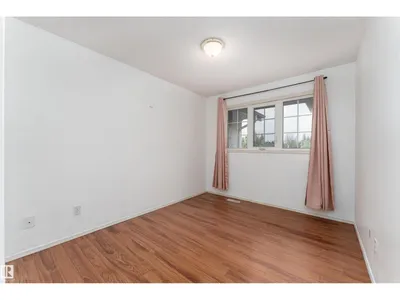 121 BULYEA RD NW photo 14