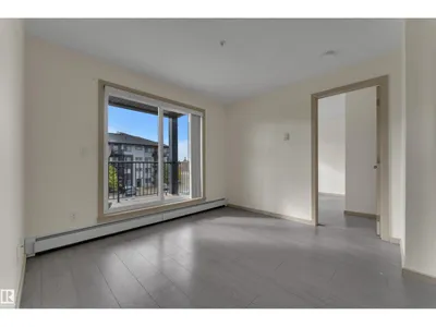 #320 3357 16A AV NW photo 18