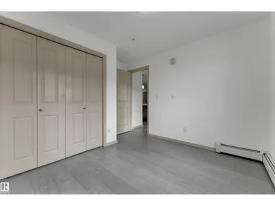#320 3357 16A AV NW photo 22