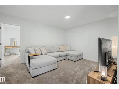 23015 96 AV NW photo 18