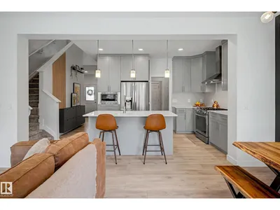 23015 96 AV NW photo 5