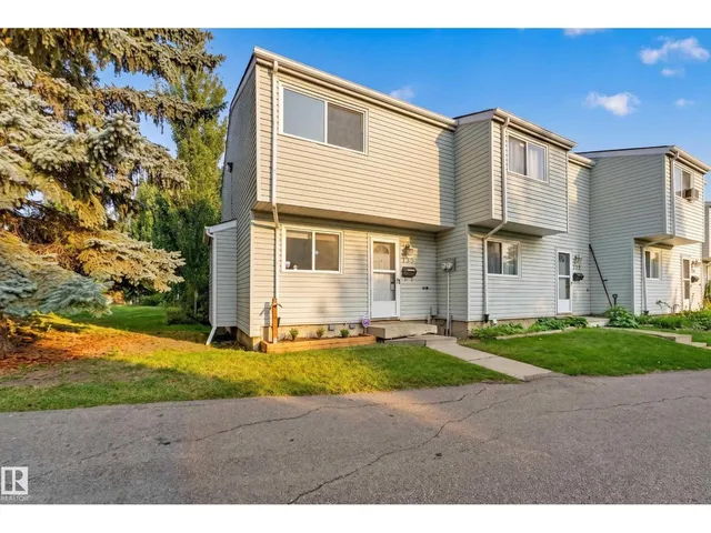 138 DICKINSFIELD CO NW, Edmonton
