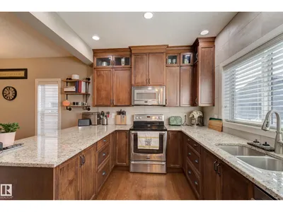 22015 97 AV NW photo 15