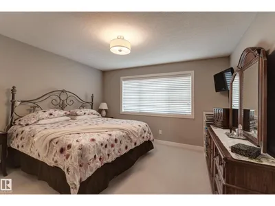 22015 97 AV NW photo 22