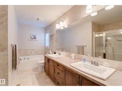 22015 97 AV NW photo 25