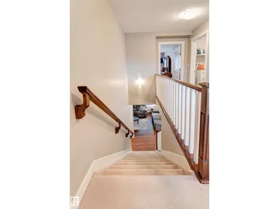 22015 97 AV NW photo 36