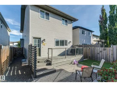 22015 97 AV NW photo 38