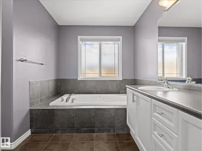 11531 11 AV SW photo 19