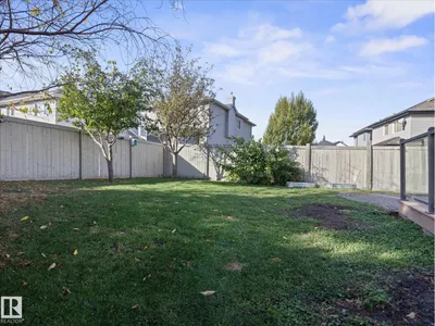 11531 11 AV SW photo 30