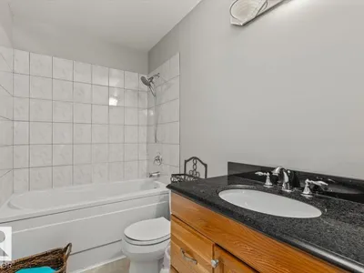 8015 158 AV NW photo 23