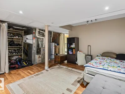 8015 158 AV NW photo 39