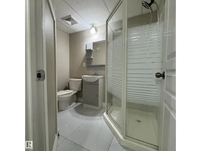 2043 49A STREET NW photo 6