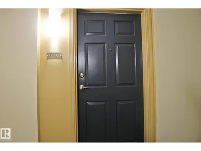 #109 9010 106 AV NW photo 25