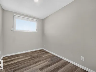 10716 51 AV NW photo 25