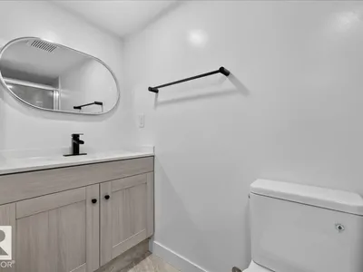 10716 51 AV NW photo 35