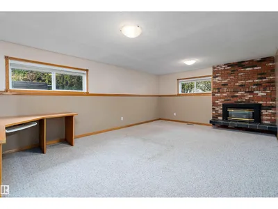 4118 46 ST photo 27