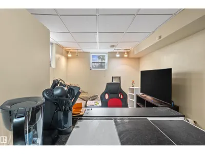 7516 106 ST NW NW photo 29