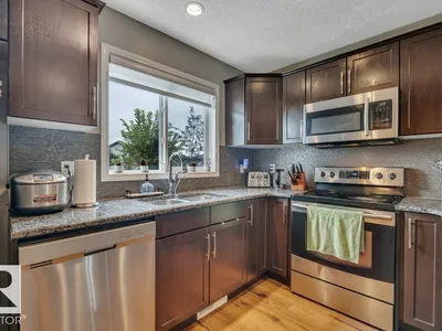 723 SECORD BV NW photo 16