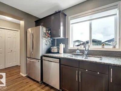 723 SECORD BV NW photo 18