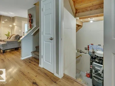 723 SECORD BV NW photo 36