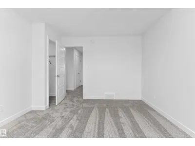 18717 18A AV NW photo 26