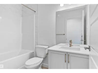 18713 18A AV NW photo 22
