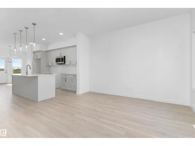 18713 18A AV NW photo 7