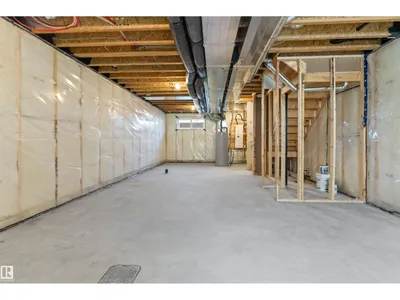 18713 18A AV NW photo 38